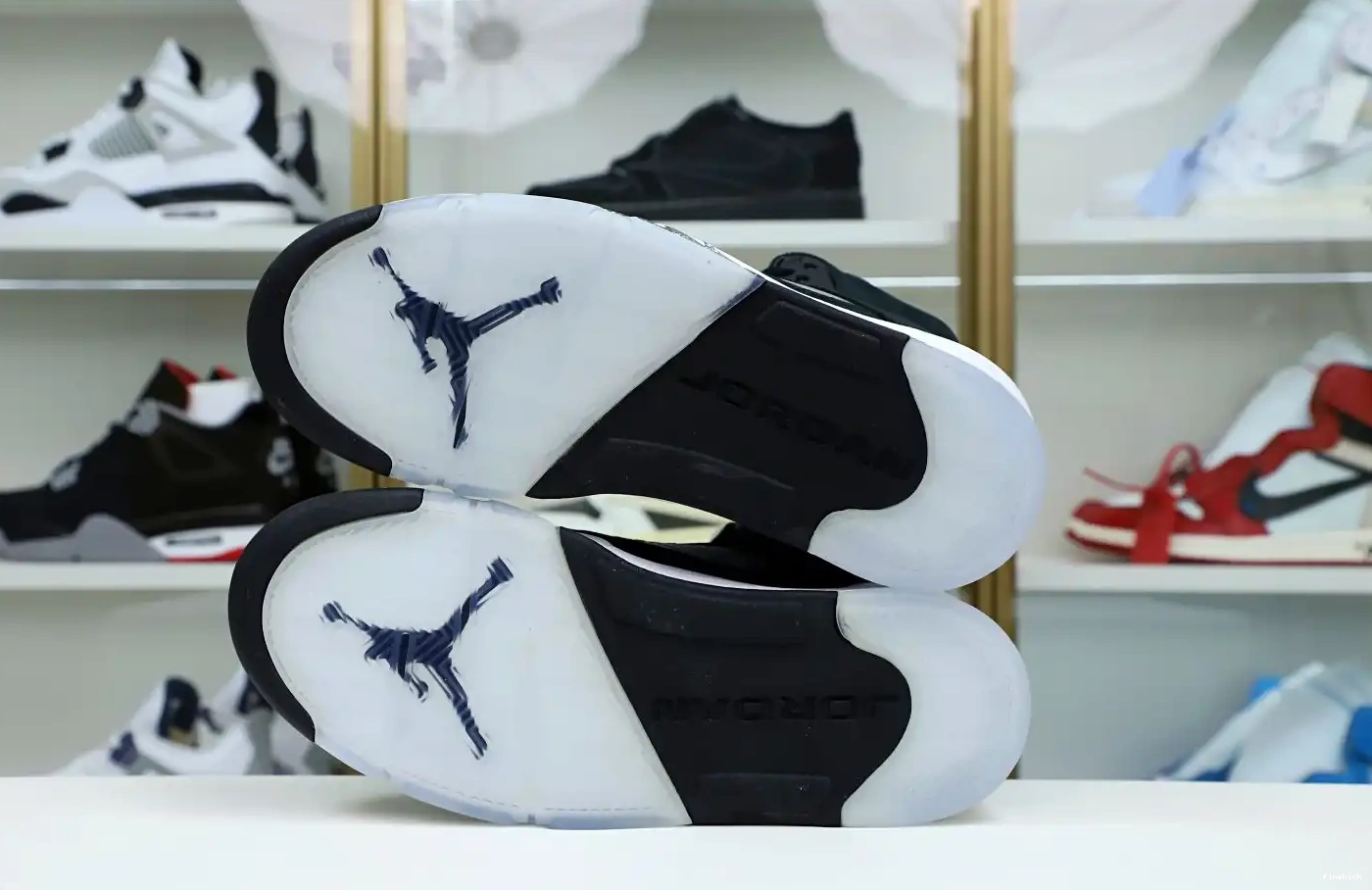 AIR 5 JORDAN 2021 RETRO 'OREO' 0704